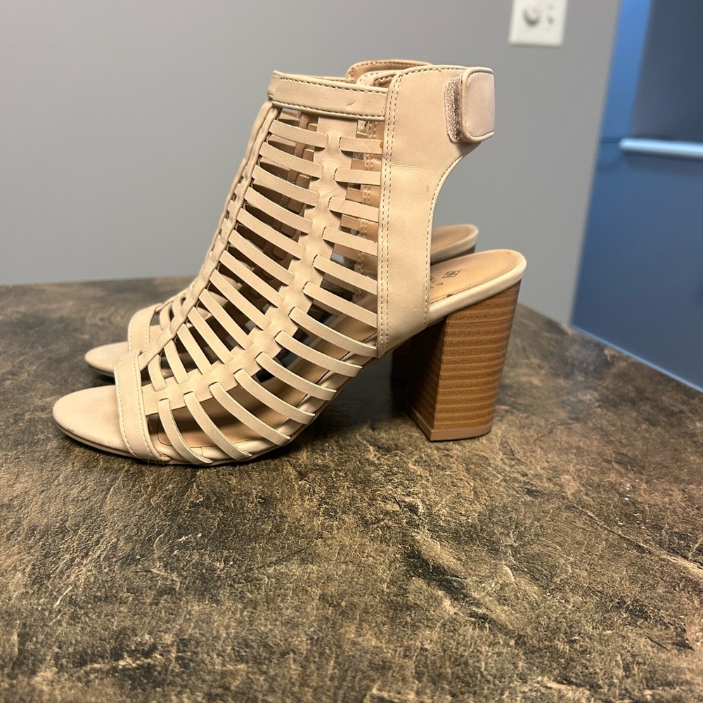 Beige Boot Heel